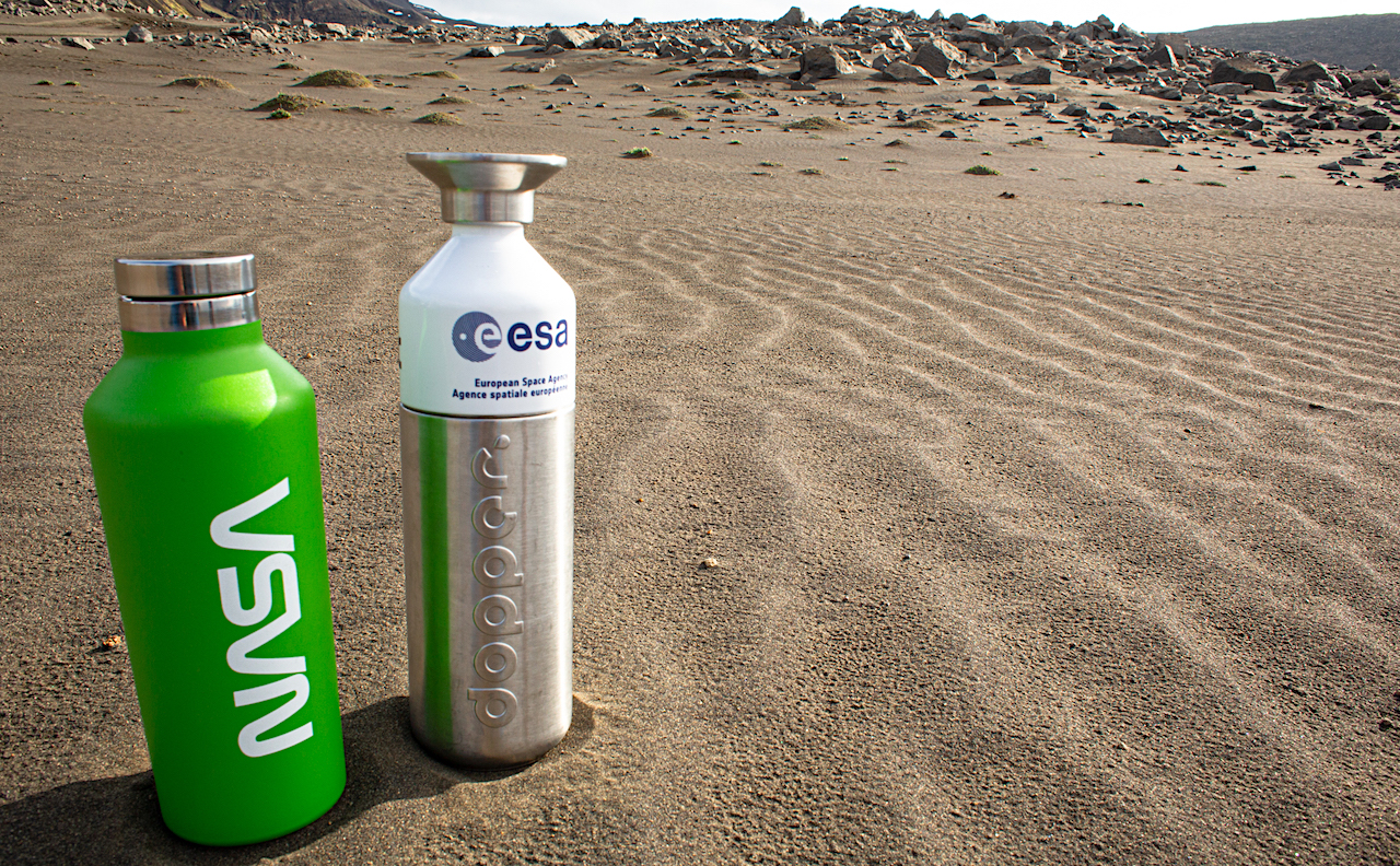 ESA and NASA, together for the Mars Sample Return campaign during an Icelandic expedition. Credits: ISA-D. Leeb