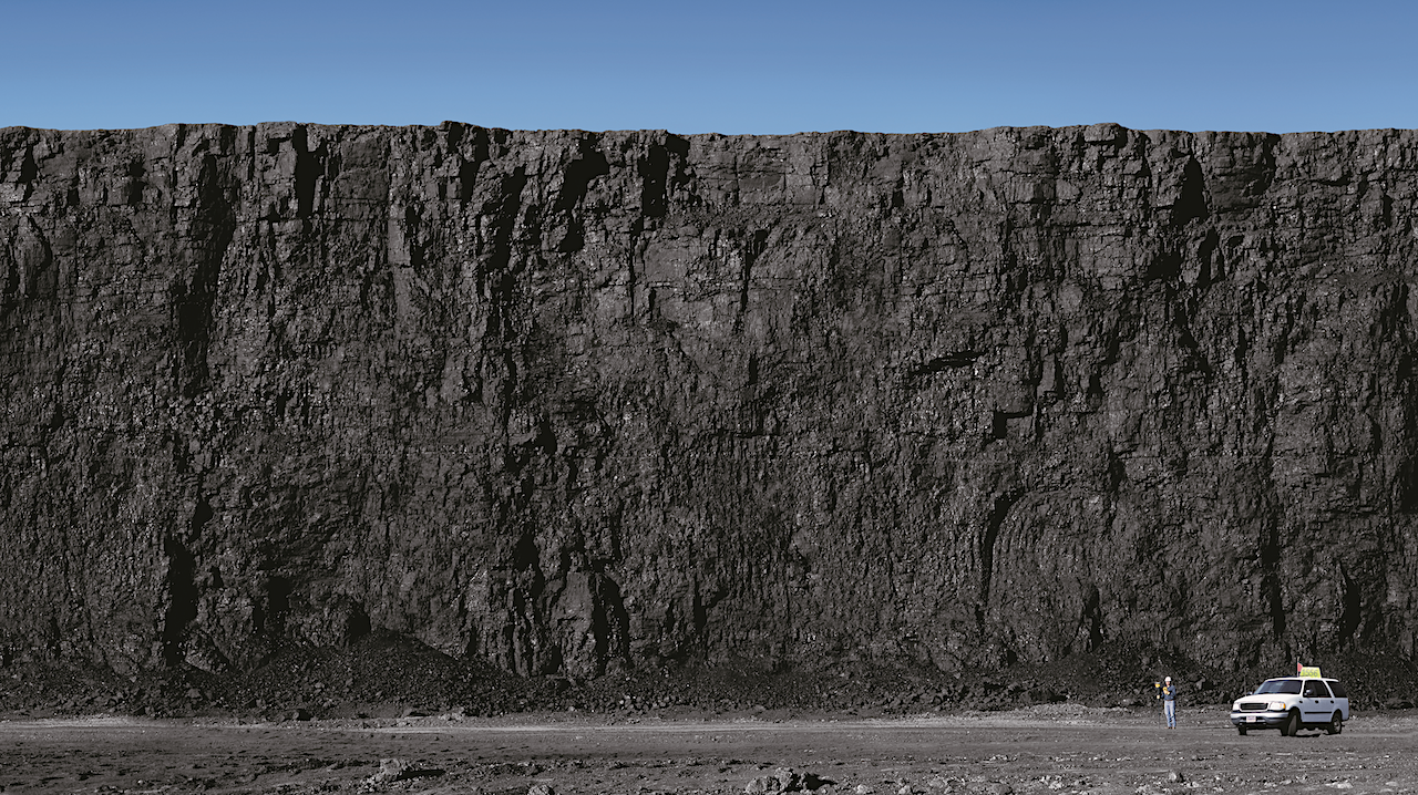 An 80 foot coal seam at the North Antelope Rochelle opencut coal mine.-- Peabody Energy, Inc. -- Provided by Peabody Energy CC BY 3.